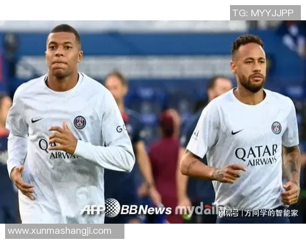 女明星与足球明星的恋情传闻引发热议背后的真相与内幕揭秘 女明星与足球明星的恋情传闻引发热议背后的真相与内幕揭秘